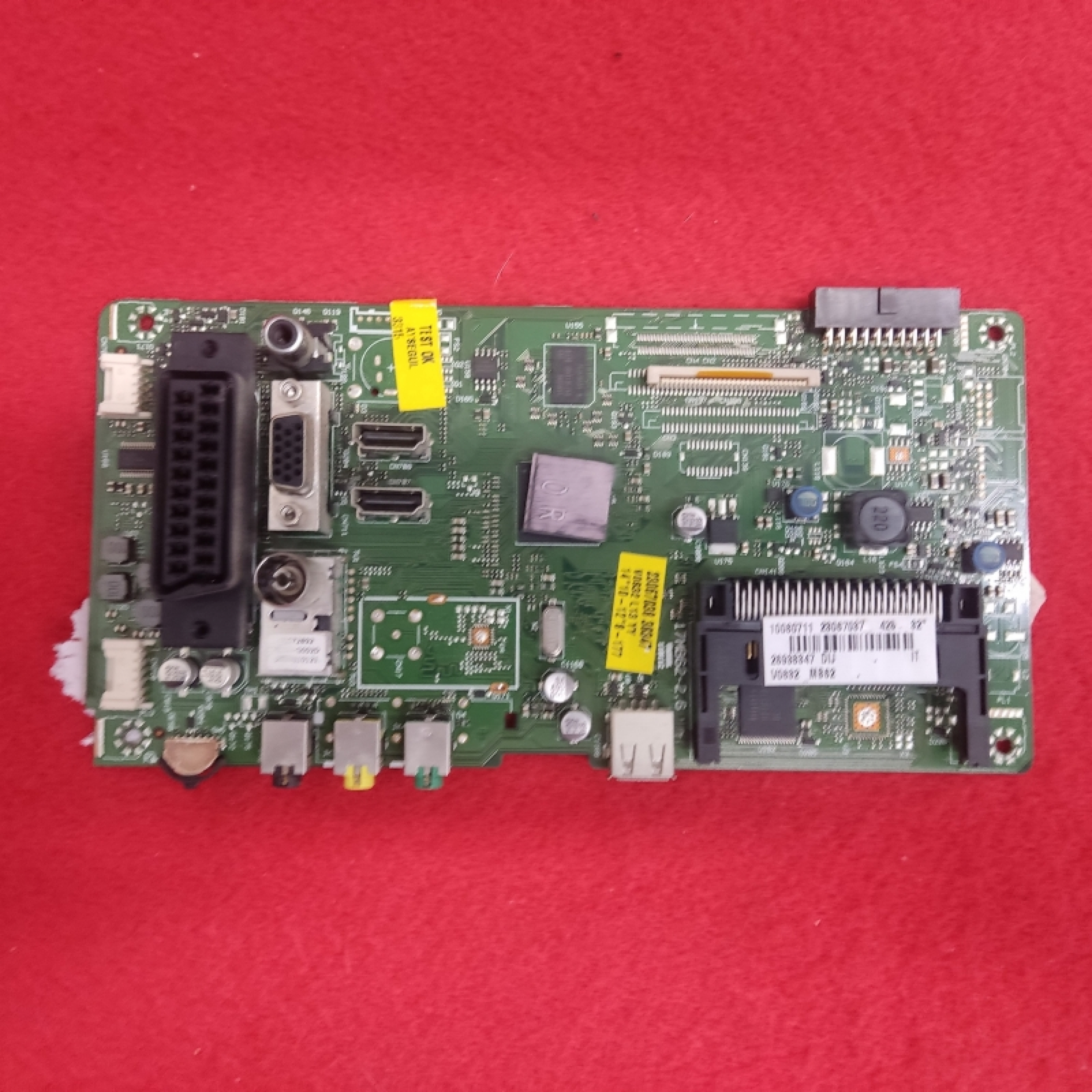 x95 Mainboard Scheda Madre 17MB62-2.6 23067037 pHILIPS 32PFL2807H